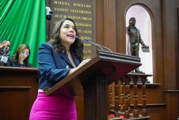 Xóchitl Ruiz González propone reforma para combatir corrupción en la distribución de recursos públicos y castigar con cárcel a quienes extorsionen a municipios