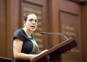 Giulianna Bugarini propone que la UMSNH garantice educación gratuita a jóvenes del Sistema DIF