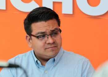 Toño Carreño asumirá la diputación local, como suplente de Víctor Manríquez