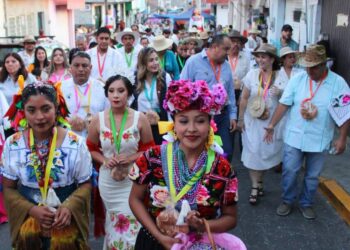 Destaca Brissa Arroyo cultura y tradición en la Feria del Geranio