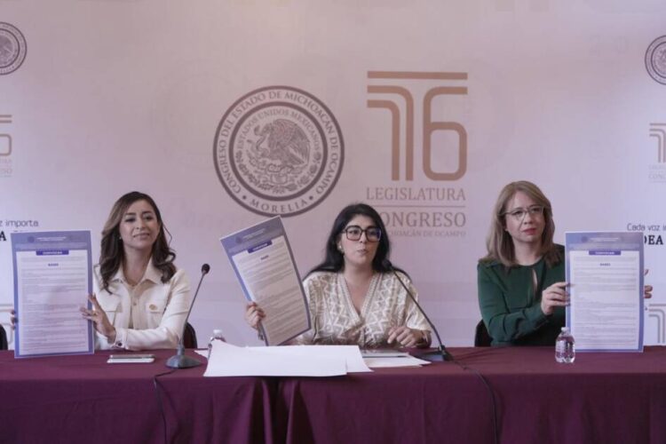 Presentan Vanessa Caratachea y Grecia Aguilar Convocatoria para el Parlamento Infantil Incluyente 2025