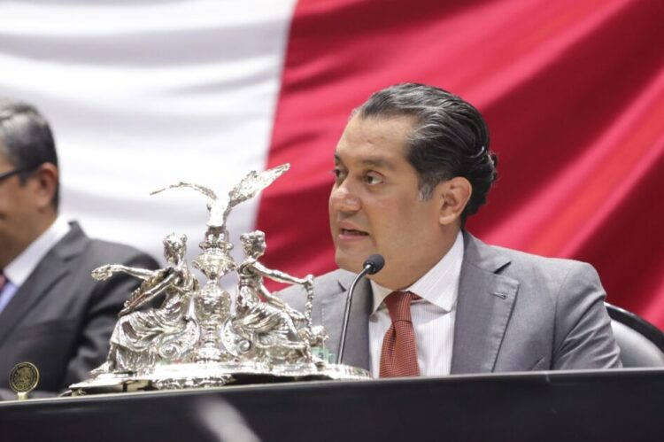 La Cámara de Diputados guardó minuto de silencio y dedicó aplausos en memoria del Papa Francisco