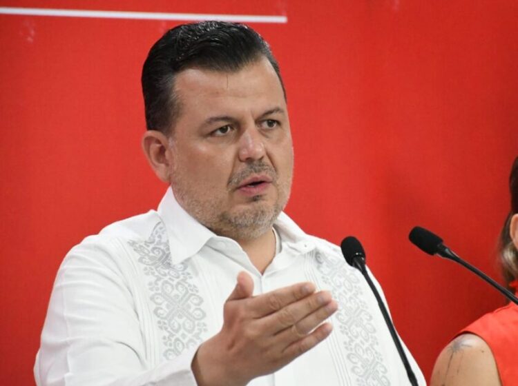 Lamenta Memo Valencia muerte de policías durante la enésima jornada violenta en 26 municipios de Michoacán