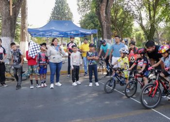 Impulsa Quiroga el deporte desde la infancia con exitosa Primera Carrera Ciclista Infantil