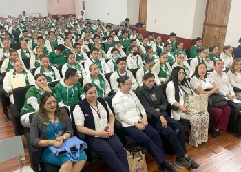 Estudiantes Conalep participan en foro de servicio social de Enfermería