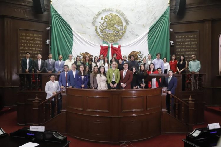 Con diálogo abierto y gran participación ciudadana, se realizó el “Primer Parlamento Abierto de Liderazgo Ambiental 2025”