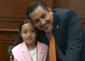 Protección de los derechos de las niñas y niños es un compromiso permanente de la ola naranja: Víctor Manríquez