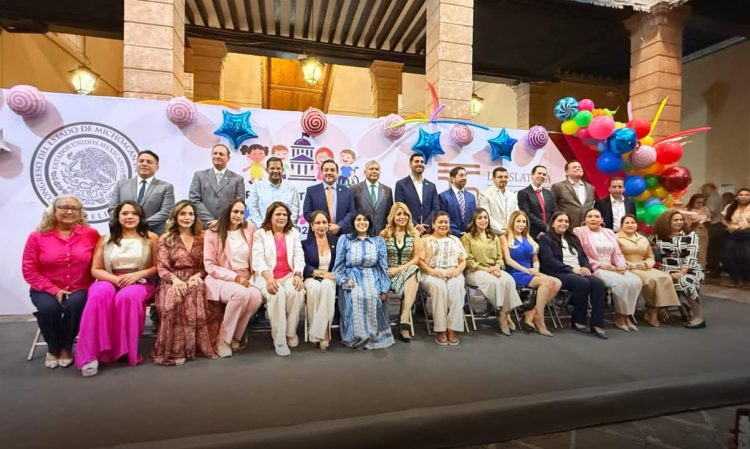 Convoca Adriana Campos a unir esfuerzos para que niñas y niños crezcan sanos y seguros