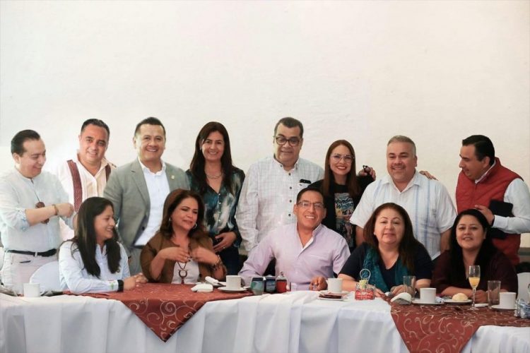 Cierran filas liderazgos de Morena en Michoacán