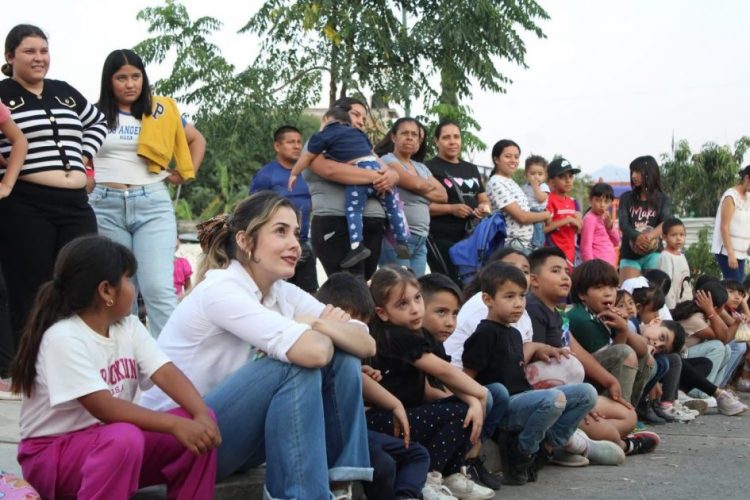 Continúa Brissa Arroyo festejando a la niñez moreliana