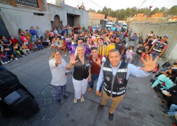 JC Barragán y Vero Zamudio celebran a miles de niñas y niños de Morelia