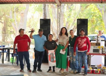 Reconoce Xóchitl Ruiz labor de recolectores de basura en Apatzingán, un ejemplo de compromiso con la comunidad