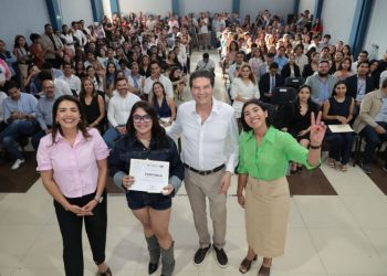 Llama Alfonso Martínez a construir un Gobierno de jóvenes y para jóvenes