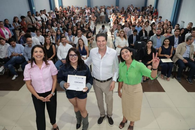 Llama Alfonso Martínez a construir un Gobierno de jóvenes y para jóvenes