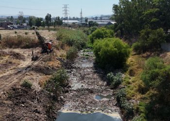 Ooapas retira importante taponamiento en el Río Grande