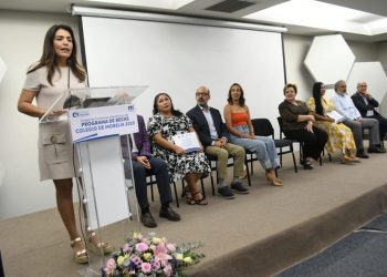 Talento juvenil de Morelia, brilla con entrega de constancias del Programa de Becas 2025