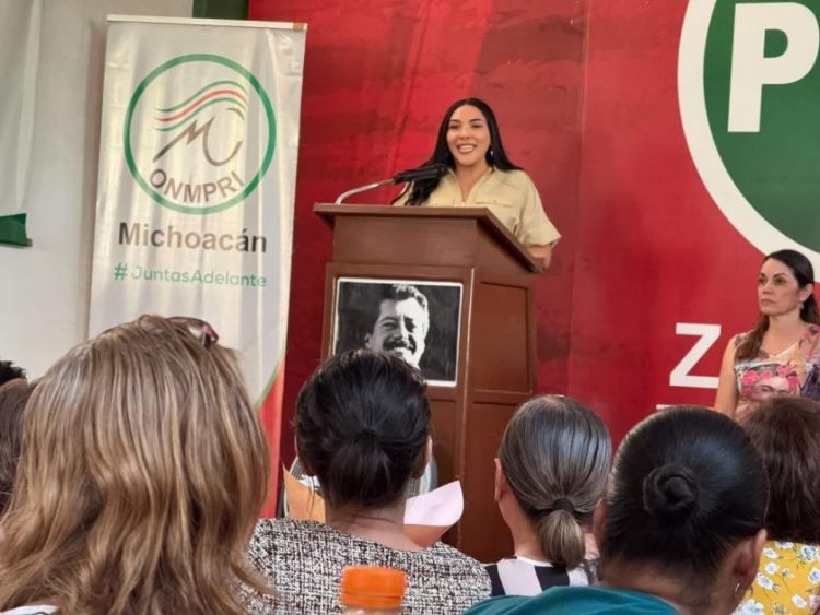 Respalda Adriana Campos Huirache nuevas dirigencias del ONMPRI Zamora