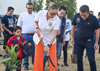 UMSNH se suma a la Jornada Nacional “Tequios, por la paz y contra las adicciones”; Yarabí Ávila encabeza actividades