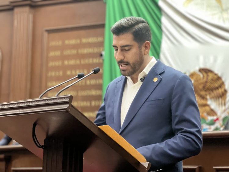 Exige Poncho Chávez al IEM ampliar la investigación de candidatos al Poder Judicial