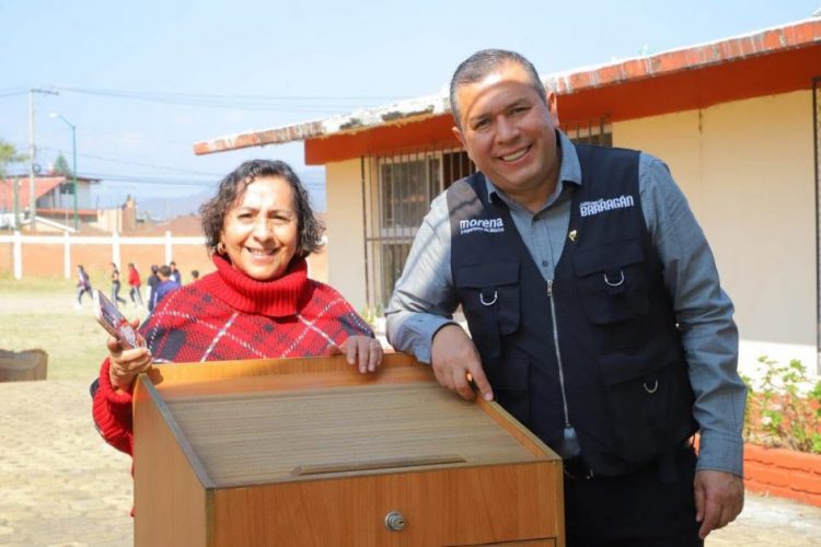 Las y los maestros son lo más valioso que tiene Michoacán: JC Barragán