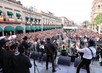 Con Los Felinos, inicia el magno concierto para celebrar a Morelia