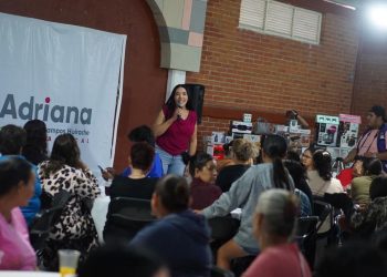 Madres de familia, pilar fundamental de la sociedad y debe ser apoyado desde todas las trincheras: Adriana Campos