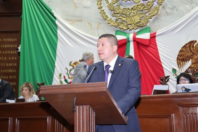 Con iniciativa, Vicente Gómez promueve la educación vial en centros educativos