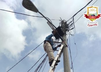 Gobierno Municipal de Los Reyes ilumina comunidades con nueva luminaria en Oru1scato y San Antonio