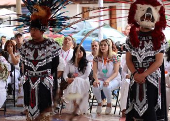 Asiste Brissa Arroyo a la toma de mando, en Capula