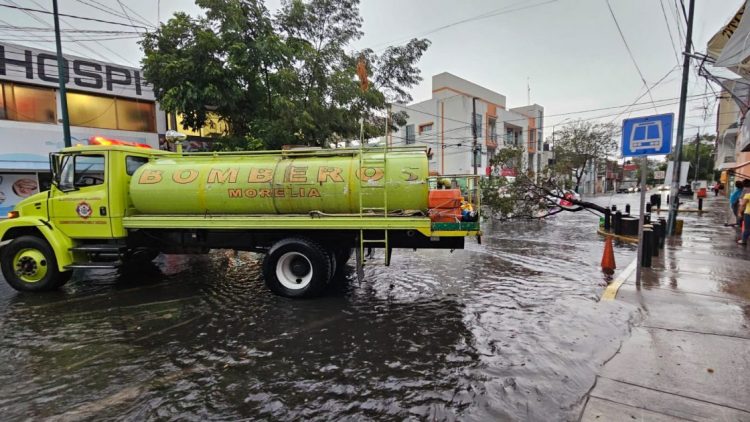 Despliega gobierno de Morelia operativo por lluvia
