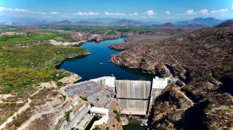 Será un año caluroso, pero con agua suficiente en las 24 presas de Michoacán