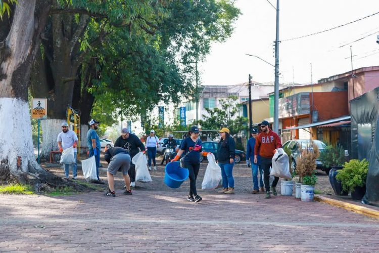 En acción por un Zacapu más limpio, Mónica Valdez pone en marcha campañas de limpieza