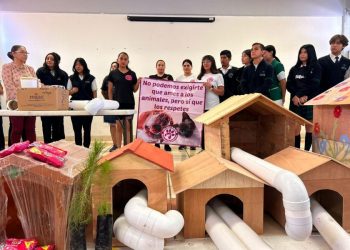 Estudiantes del Conalep crean proyecto solidario para animales en situación de calle