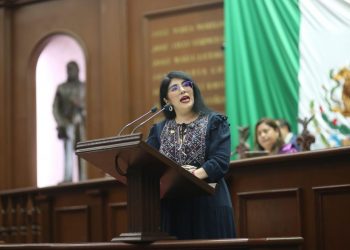 Propone Vanhe Caratachea reforma para extender pensión alimenticia hasta la obtención de título y cédula profesional