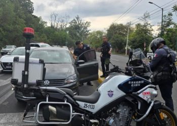 Asegura Policía Morelia a 2 jóvenes del Estado de México con alerta de búsqueda