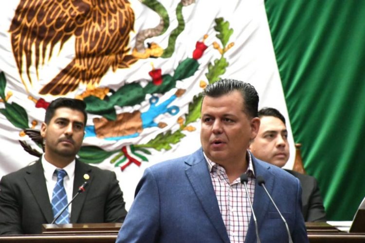 Dos alcaldesas asesinadas en un año y el gobierno no reacciona: Memo Valencia