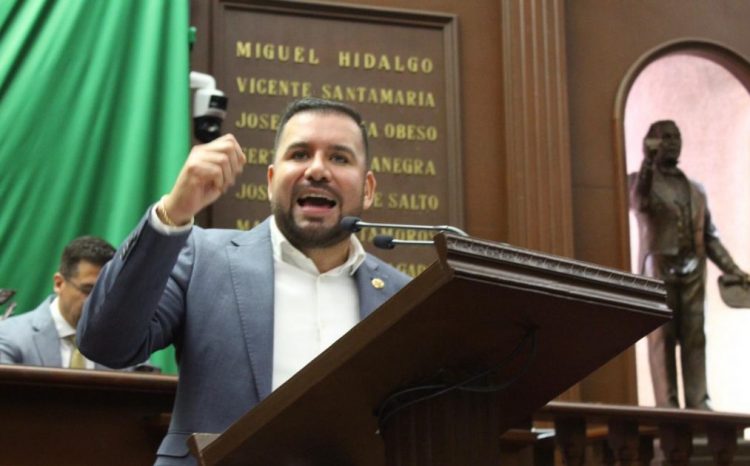 Reyes Galindo presenta iniciativa para tipificar el Fraude Deportivo en el Código Penal de Michoacán