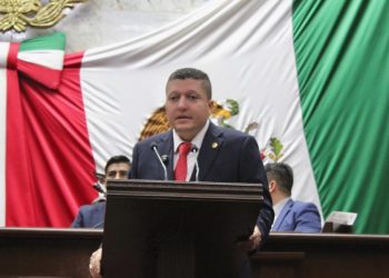 Presenta Vicente Gómez iniciativa para accesibilidad de personas con discapacidad