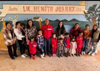 Acude Julio César Conejo a la primera clausura del ciclo escolar de Morelos