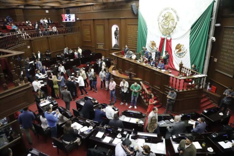 Revisa Congreso de Michoacán retiro automático de patria potestad a feminicidas presentan iniciativa