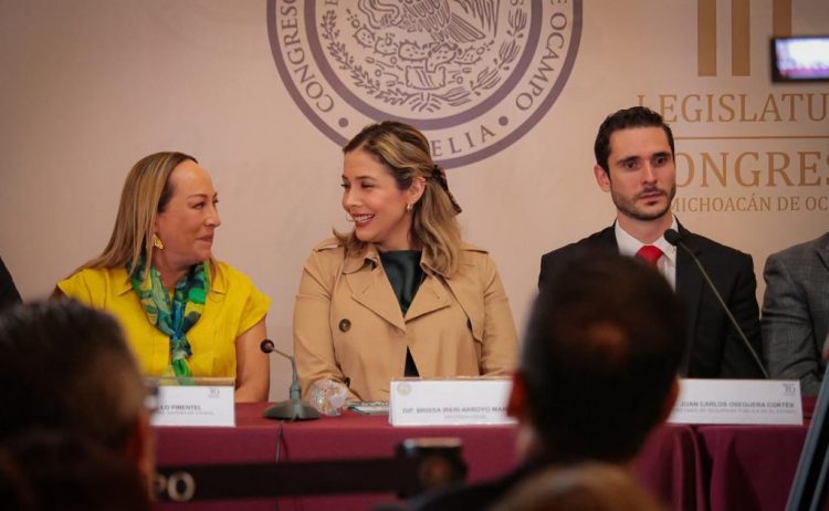 ”La prevención de adicciones nos compete a sociedad y gobierno”, remarca Brissa Arroyo tras inaugurar jornada en el Congreso