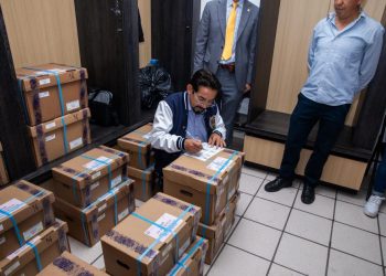 Proceso de ingreso totalmente transparente; UMSNH recibe exámenes de admisión