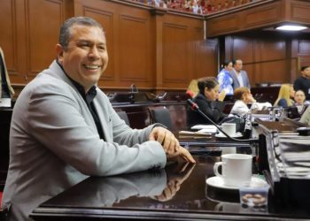 Transporte más seguro y moderno contemplado en nueva ley en favor de usuarios y choferes: JC Barragán