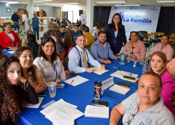 Tere Herrera realizó el tercer foro para la construcción de la Ley de Familia en Michoacán
