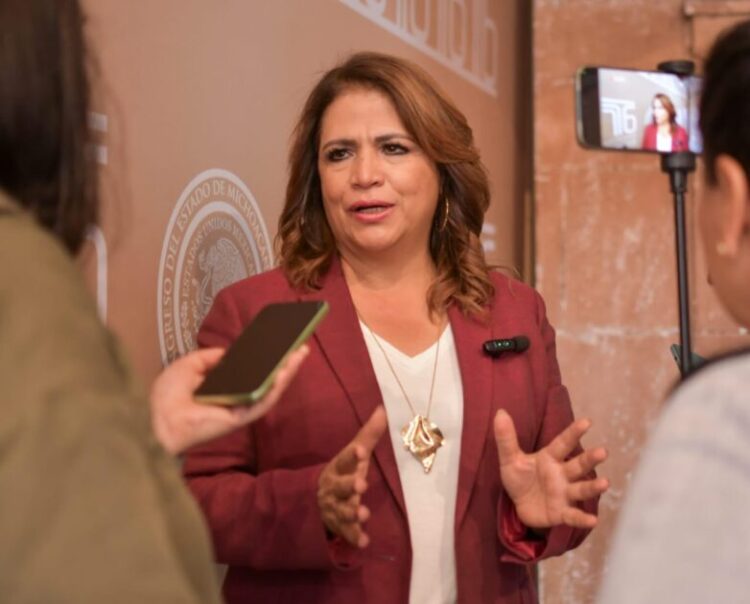 Celebra Fabiola Alanís logros en el sector educativo impulsados por la presidenta CSP
