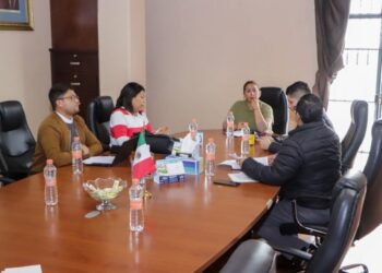 Refrenda Alma Mireya González su compromiso con la transparencia y la rendición de cuentas