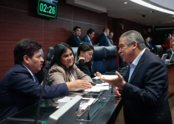 Con nueva Ley trámites serán más simples y estarán libres de corrupción: Morón