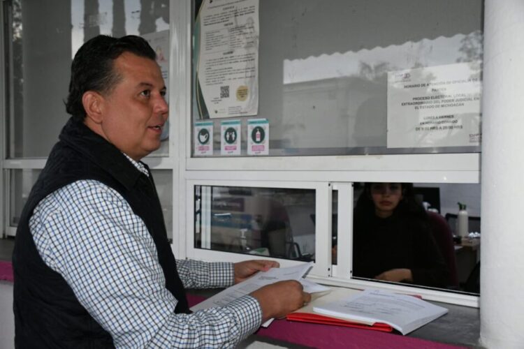 Presenta Memo Valencia recurso de impugnación de la elección judicial