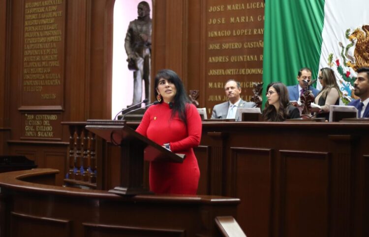 Garantizar intérpretes de señas en todas las oficinas públicas, propone Vanhe Caratachea