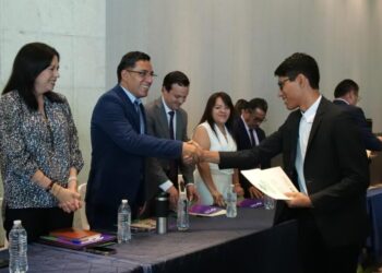 Conalep Michoacán reconoce a estudiantes con formación dual